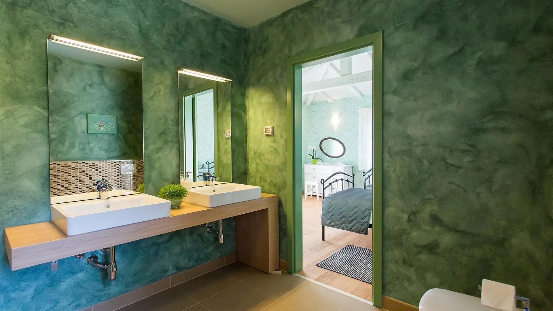 Beautiful Villa Stupenda With Whirlpool In Porec Montižana